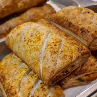 Vegan Sausage Roll (Baked)